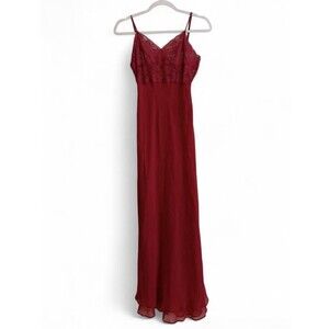 Willow Blossom Vintage 100% Silk Full Length Night Gown Red Lace Top Size Medium